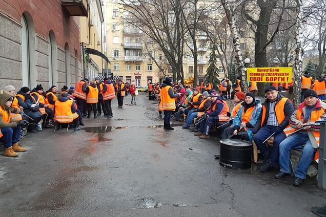 Днепр заполонили сотни митингующих: что случилось