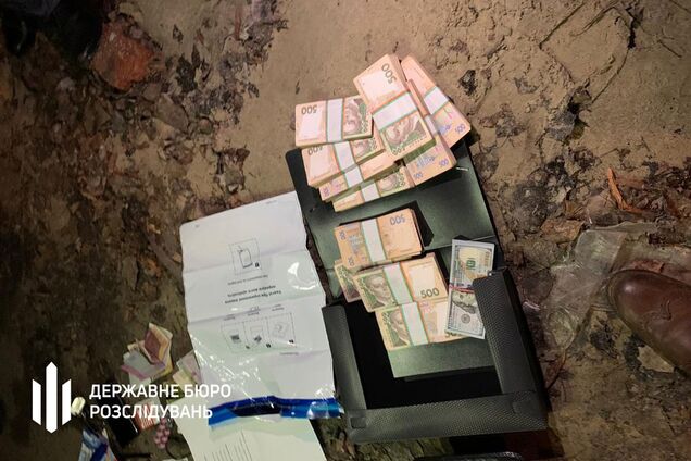 В Украине раскрыли масштабную схему 'откатов': попались сотрудники СБУ