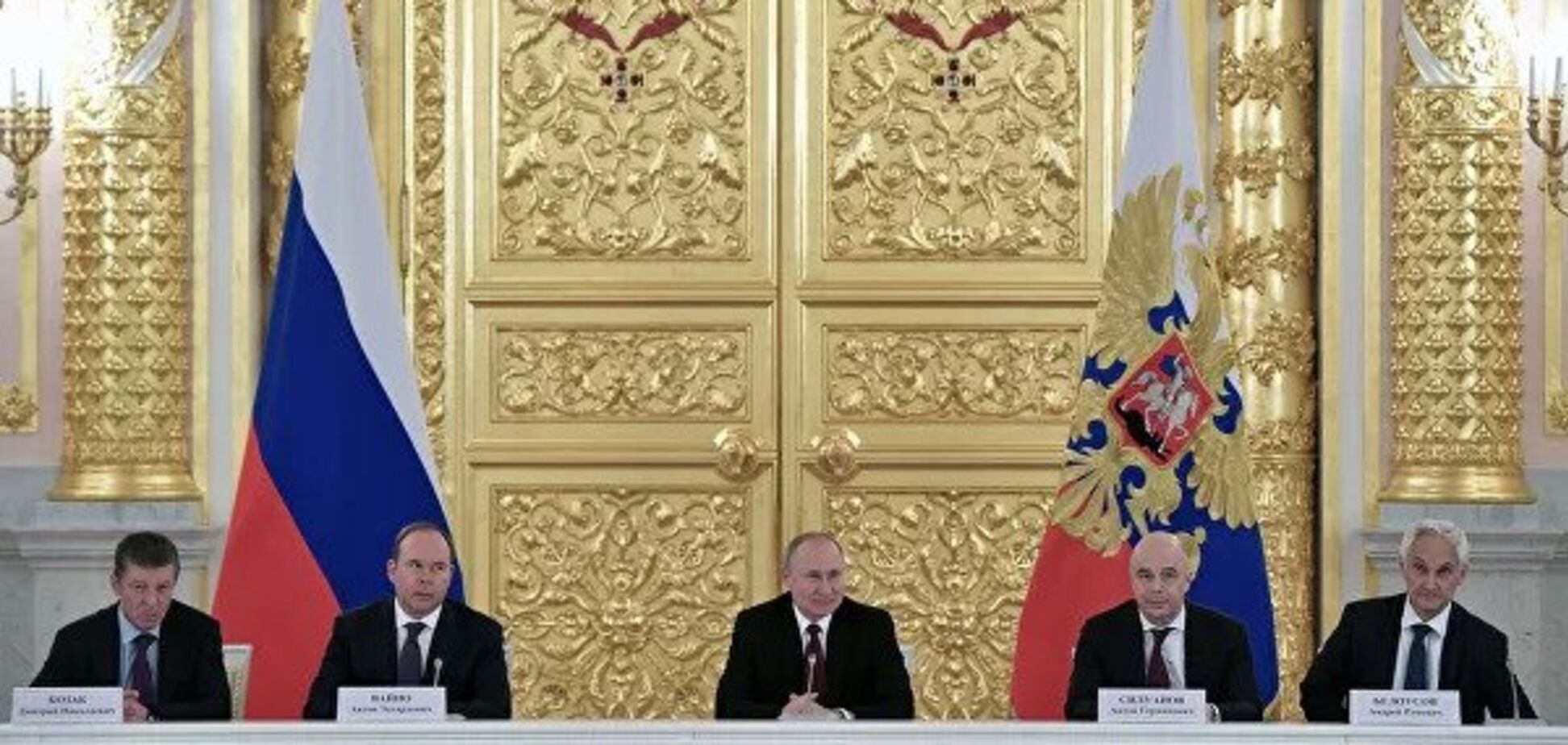 Президент России Владимир Путин провел встречу с представителями бизнеса в Кремле