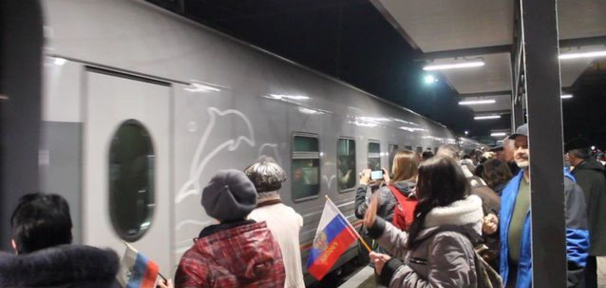 Поезд в Крым: радость у русских, прикидывающихся крымчанами