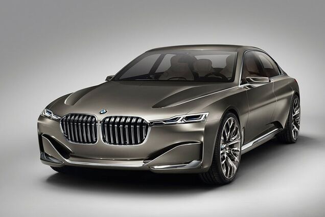 Запас ходу 700 км: новий електрокар BMW кине виклик Porsche й Tesla