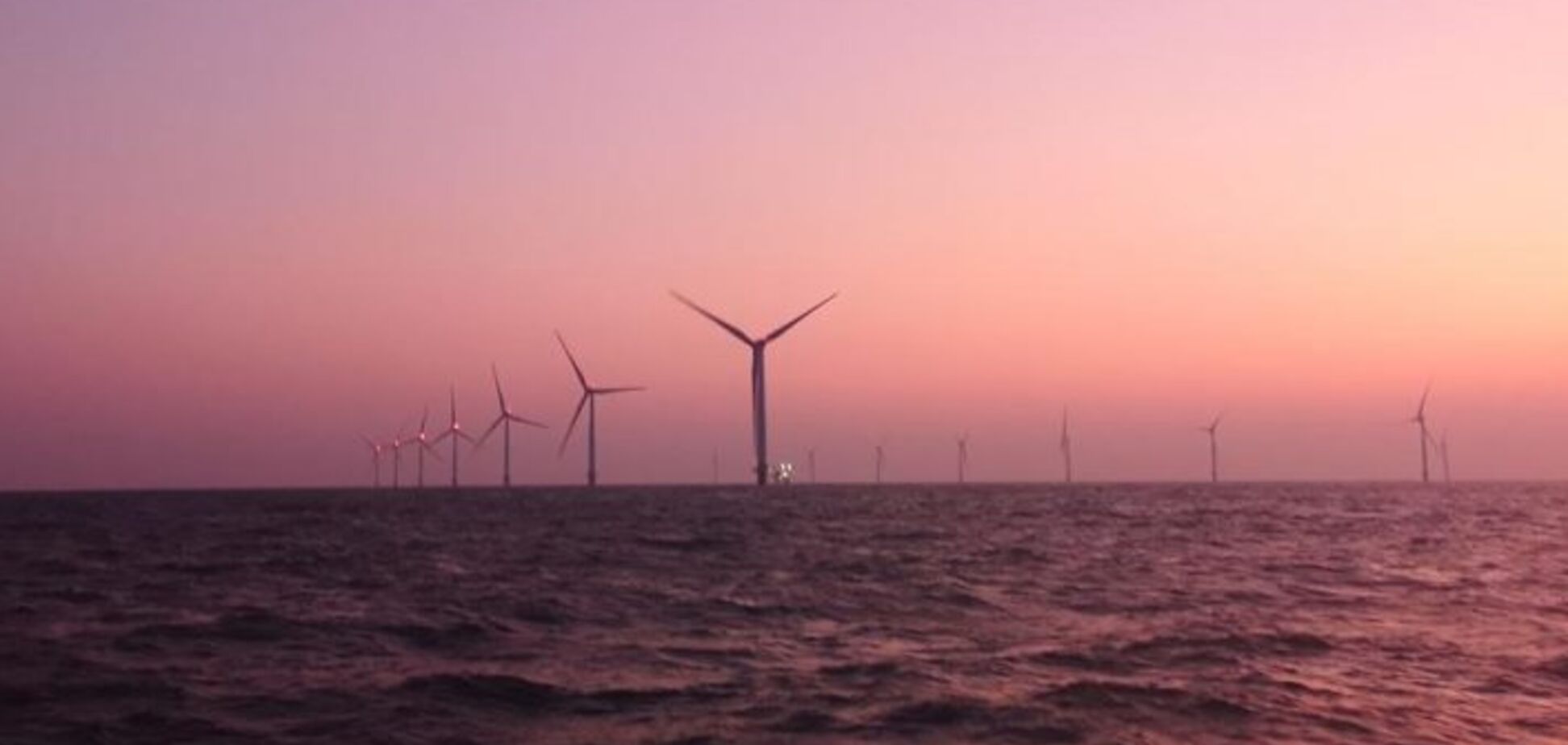 Китай в рекордные сроки построил уникальную ветроэлектростанцию