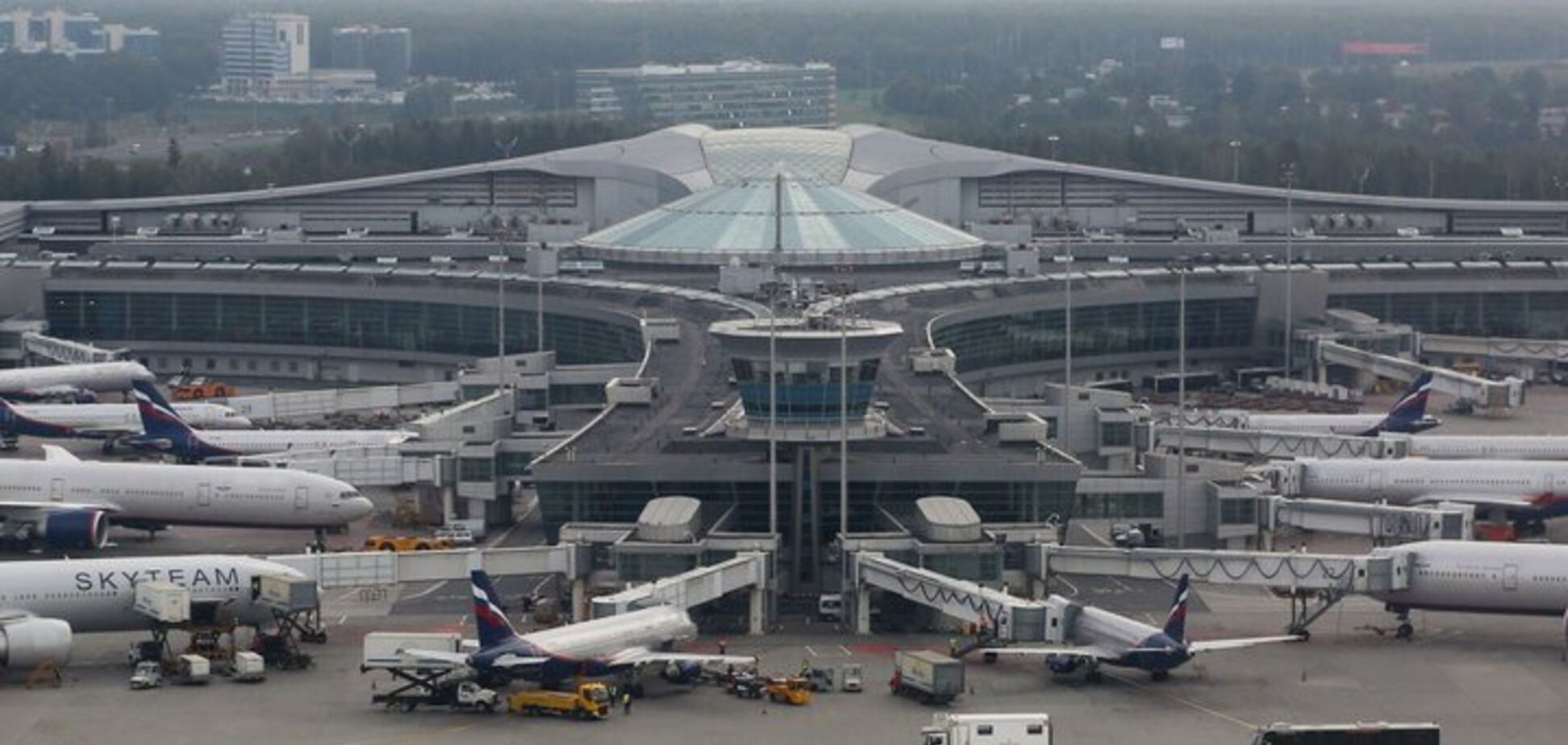 В аеропорту Москви трапилася НП з літаком Sukhoi Superjet