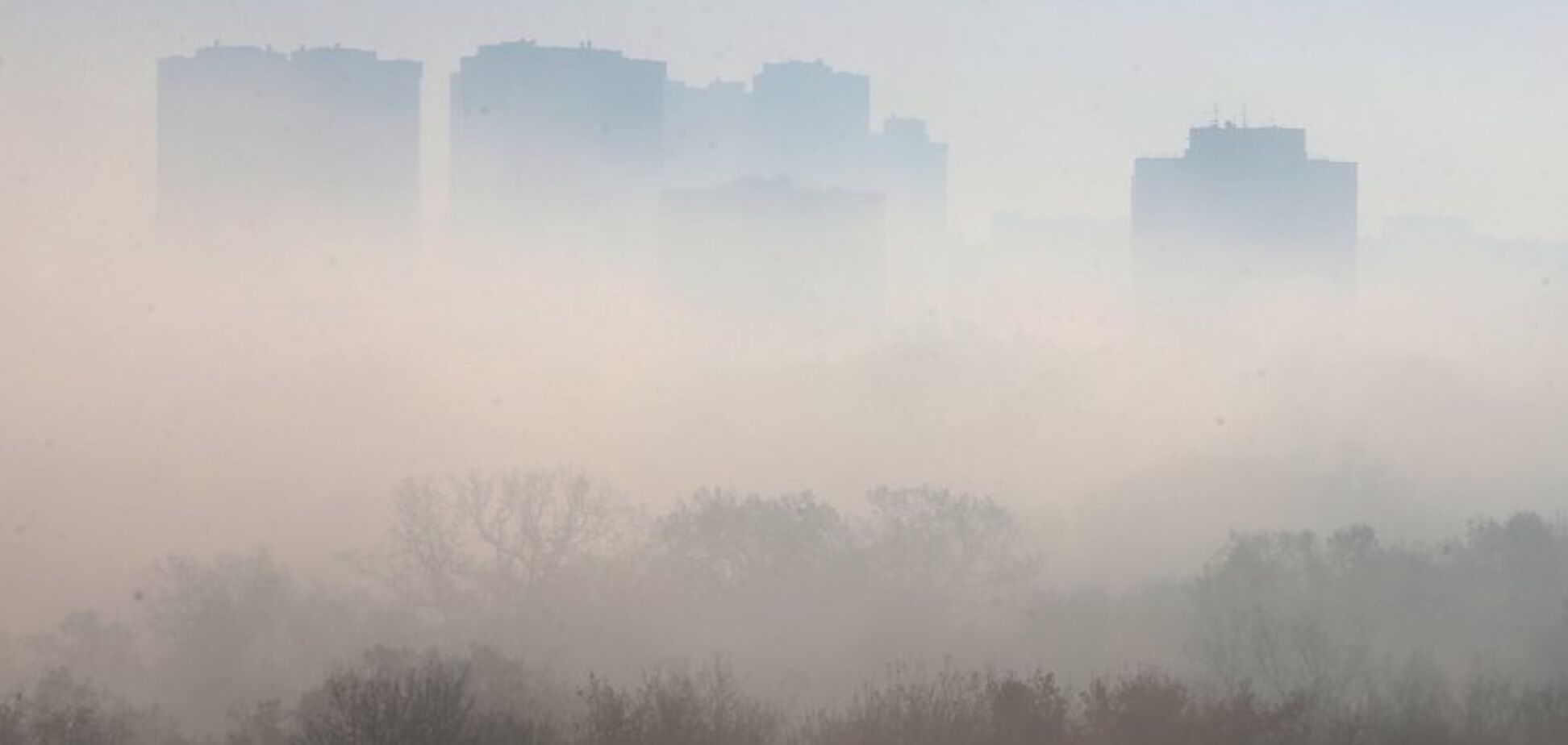 Провоцирует рак: в Херсоне люди задыхаются от ядовитого дыма