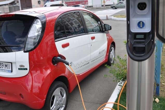 В Украине появятся 'зеленые' номера для транспорта: кого это затронет и когда