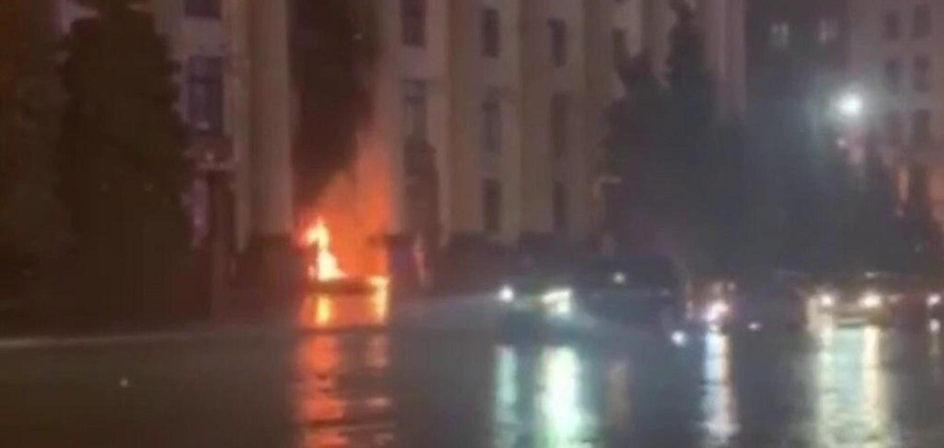 В Харькове подожгли здание ОГА