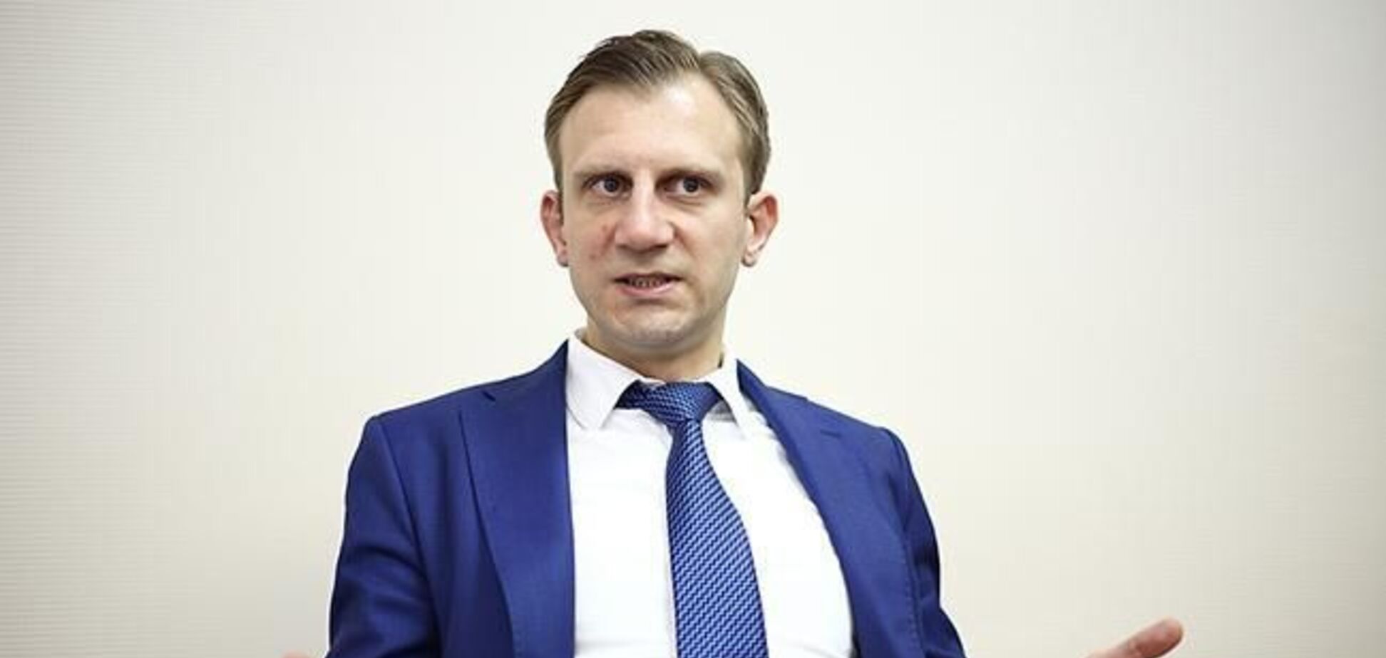 Кабмін звільнив відстороненого главу АРМА Янчука: подробиці скандалу