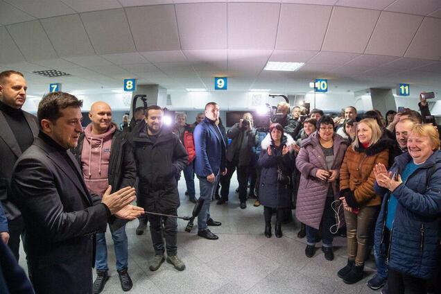 Зеленский приехал в 'Борисполь': опубликованы первые фото