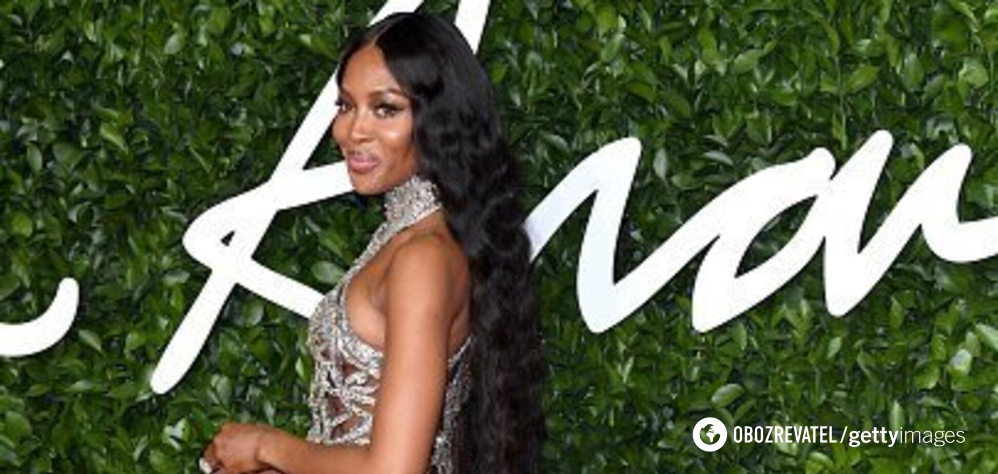 Наоми Кэмпбелл сверкнула голыми сосками и вызвала ажиотаж