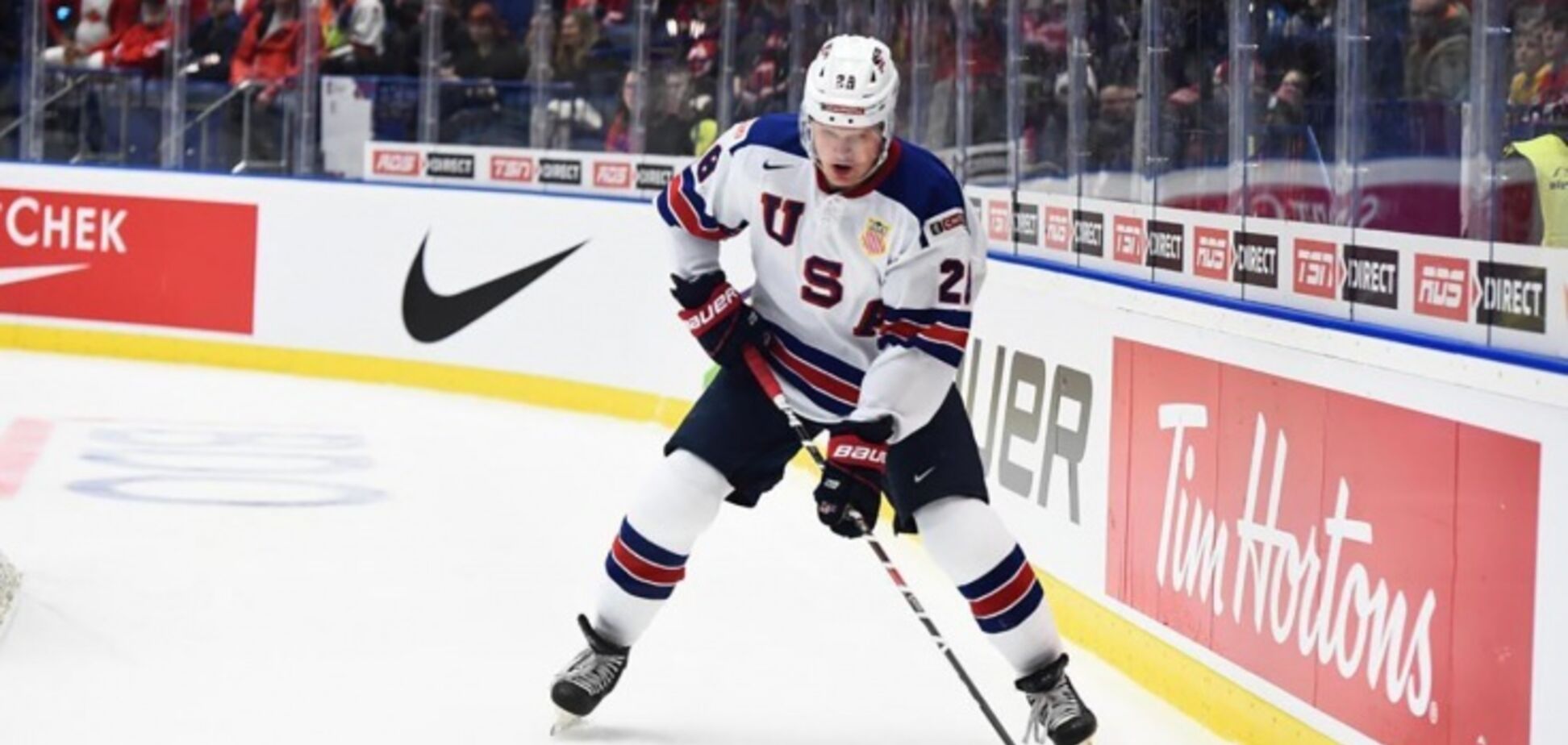 'С Россией так всегда': американский хоккеист возмутился грязной игрой сборной РФ