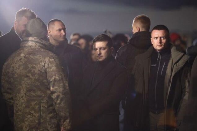 Зеленского подталкивают к череде непоправимых ошибок