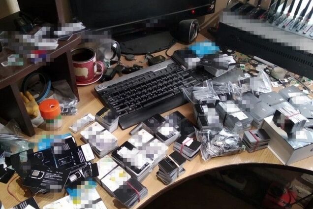 СБУ накрила 'ботоферму', яка працювала на Росію й 'ДНР': подробиці й фото