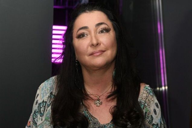 'Ти не Алла Пугачова!' Лоліта розлютила мережу дивним вбранням