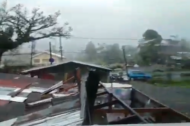 Тайфун-монстр обрушился на Филлипины: жуткие фото и видео смертельной стихии