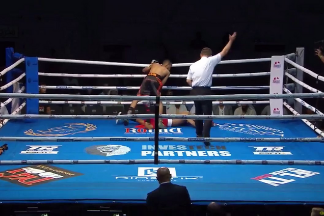 Боксер влаштував понти в рингу і був нокаутований в 1-му раунді - опубліковано відео