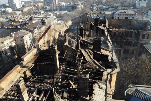 Наслідки пожежі в одеському коледжі