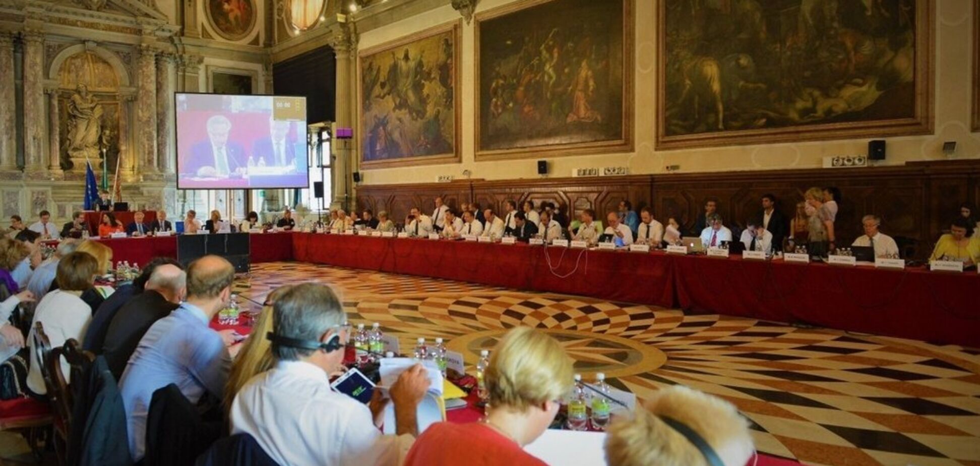 Венецианская комиссия раскритиковала закон о языке