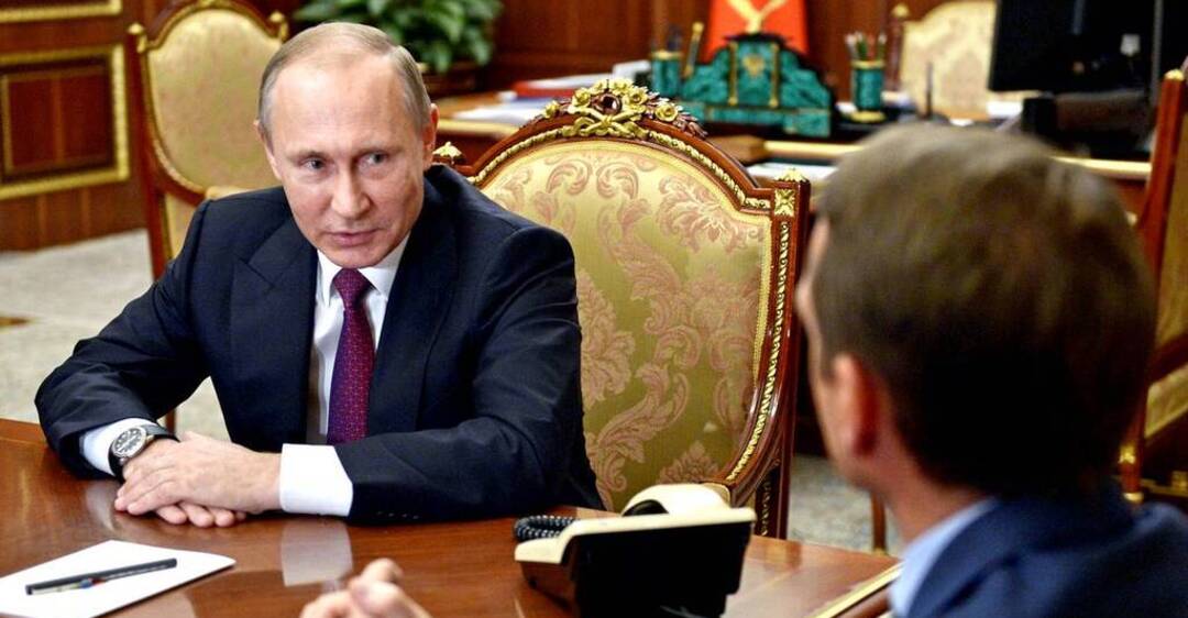 Картинки по запросу Кремлевский безБашенник: Путину готовят замену