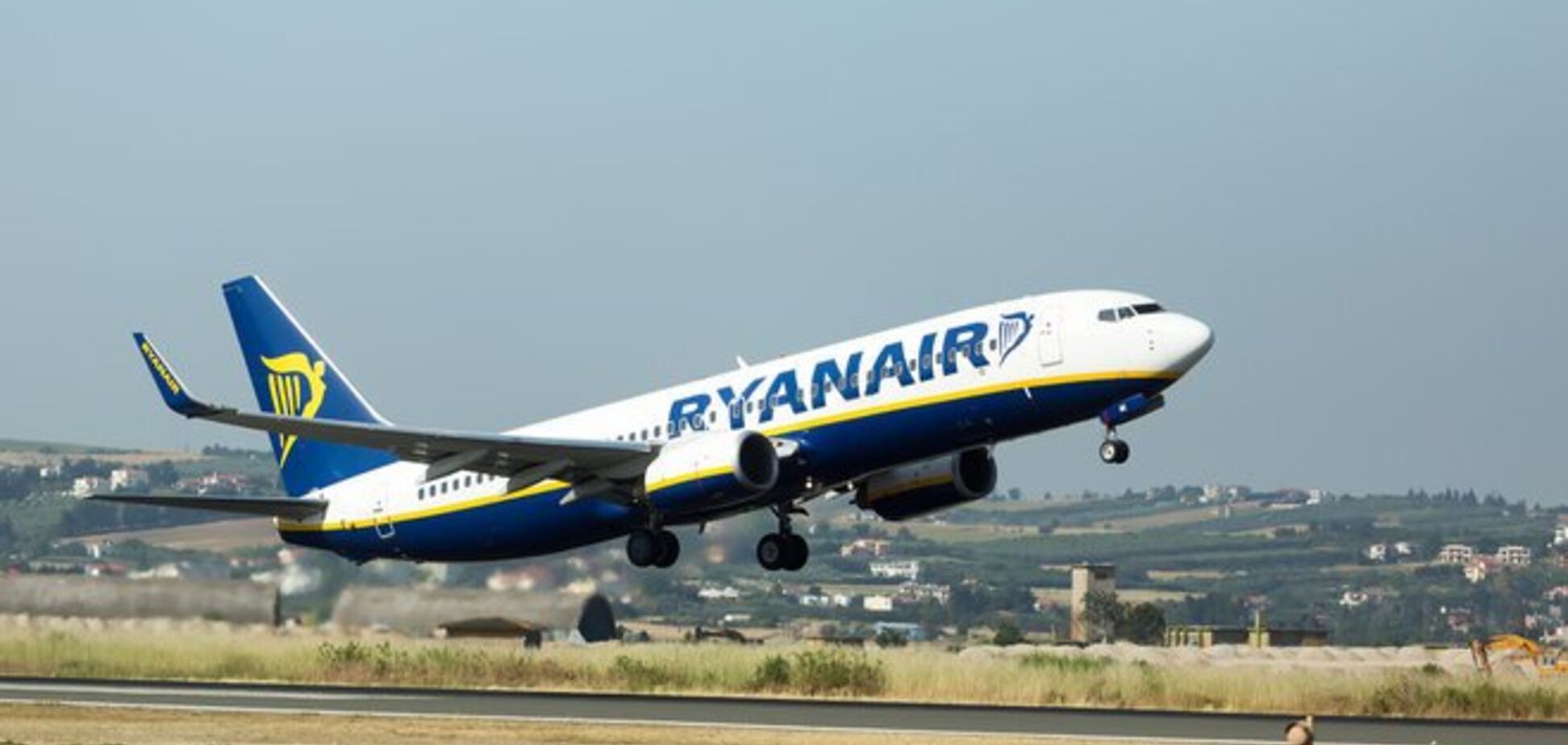 Ryanair отменит ряд рейсов из Киева в ЕС: озвучены сроки