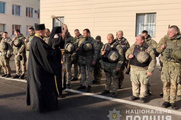 Из Одессы на Донбасс отправились в ротацию спецназовцы полиции