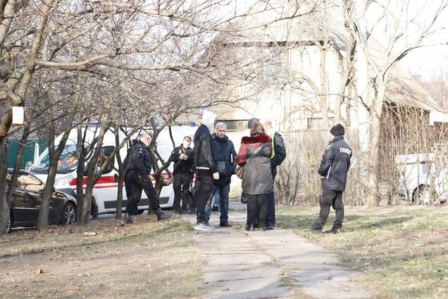 Школьник выпал из окна 10 этажа в Киеве