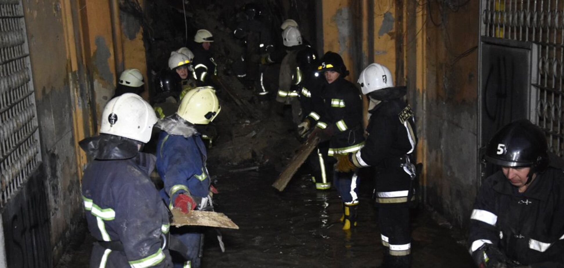 Під завалами Одеського коледжу знайшли ще два тіла