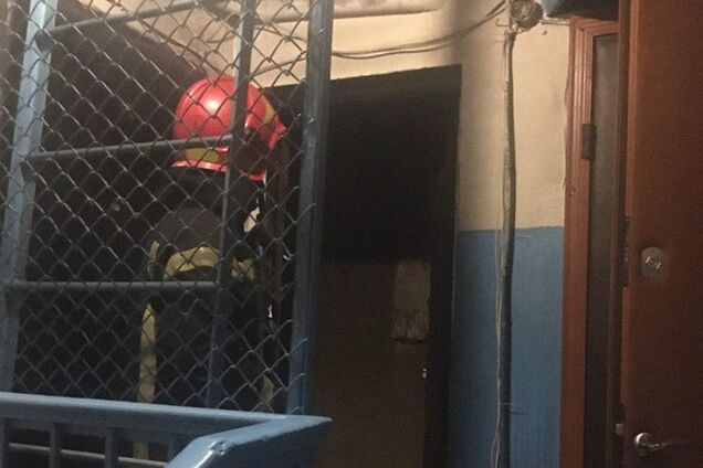 В Киеве вспыхнул пожар в жилом доме