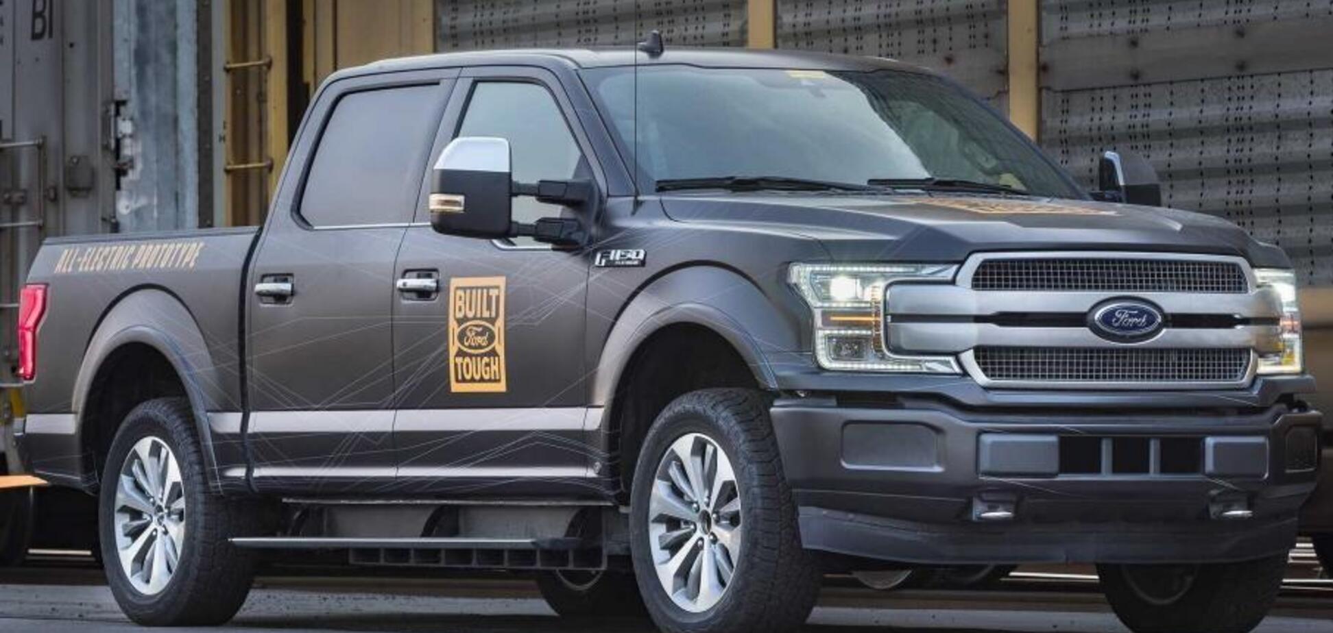 Новий електромобіль Ford здивує чотирма моторами