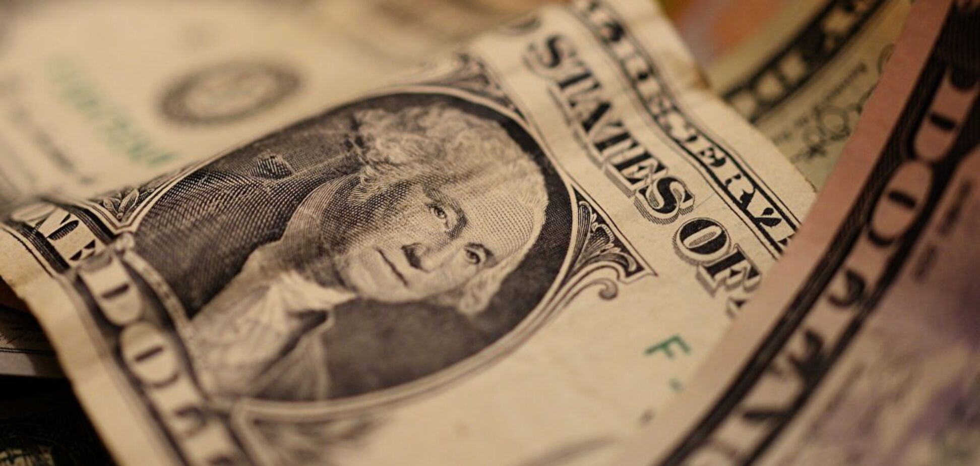 Доллар в банках подорожал: появился свежий курс валют в Украине