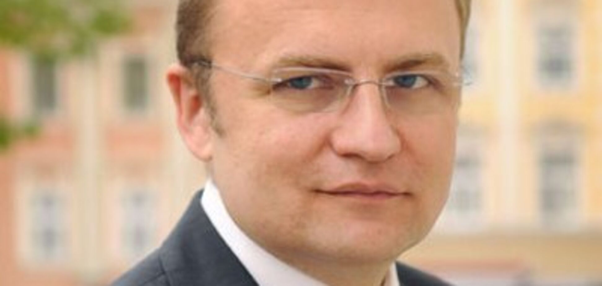 Садовий розповів, як на митниці дрова перетворюються на кругляк