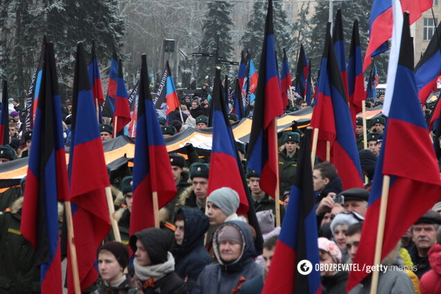  ''Стыдно быть дебилами'': появилось яркое сравнение Киева и захваченного Донецка