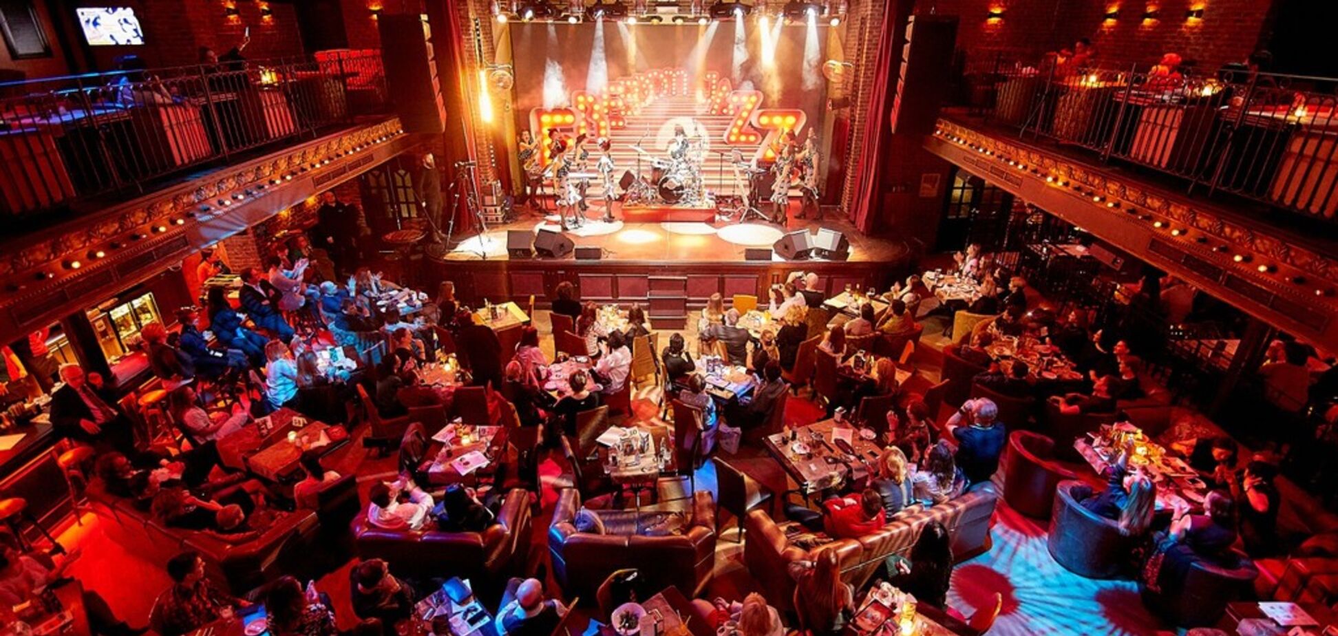 С MARUV и Freedom jazz girls band: Caribbean Club отпразднует день рождения