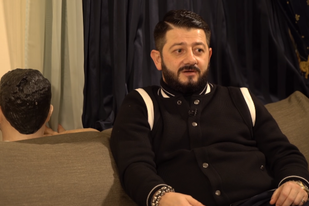 'Я люблю постріляти': Галустян розповів про арсенал зброї у себе вдома