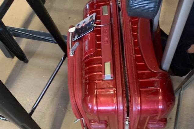 ''Зина, не пускай эту!'' Киевлянка пожаловалась на ''беспредел'' МАУ и вонючий самолет. Фотофакт