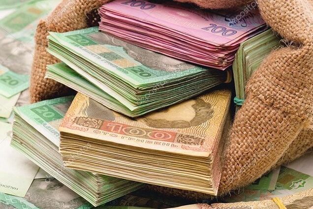 В Киевской ОГА чиновник угодил в денежный скандал с переселенцами