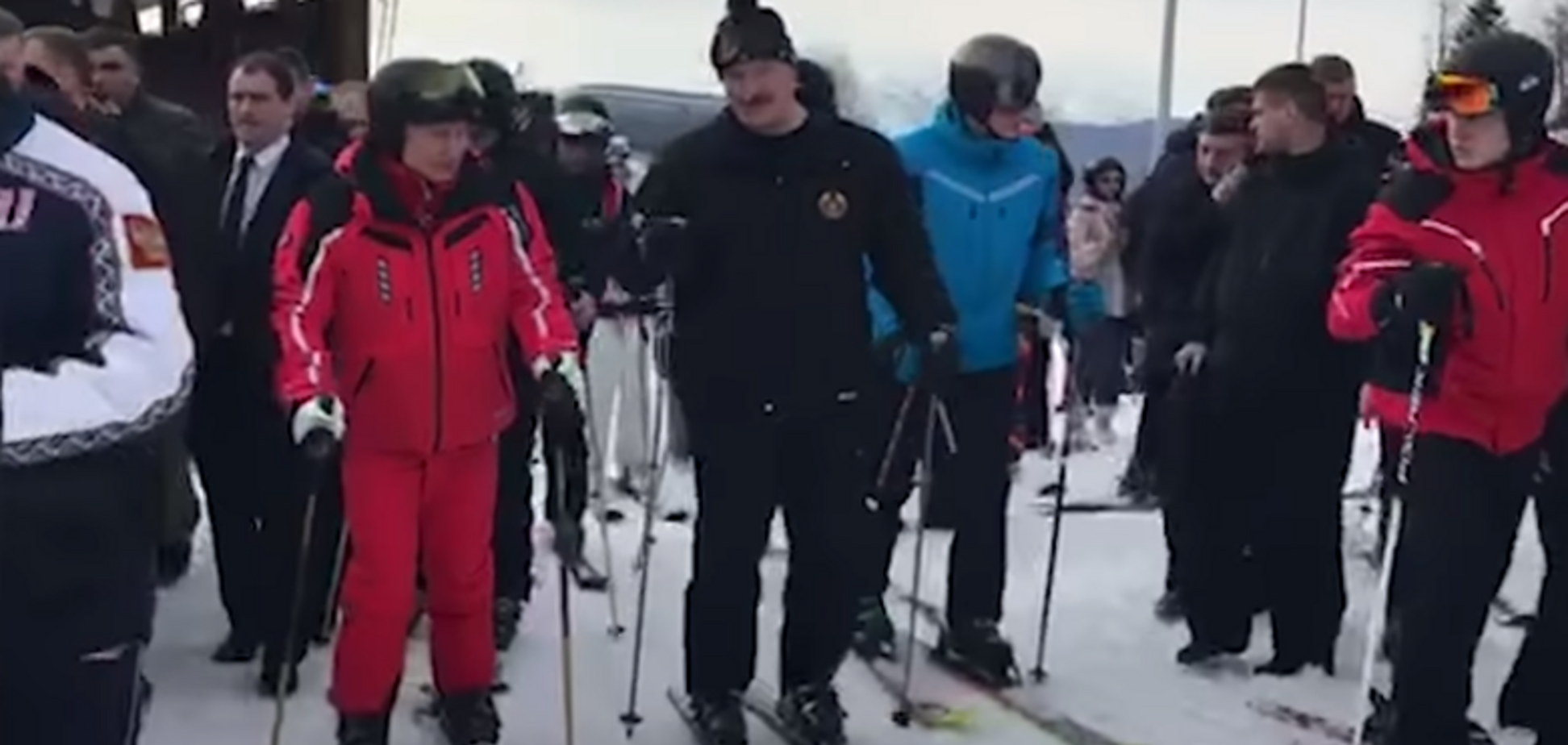 'Лижі шляхетніше!' Путіна і Лукашенка застукали за зимовою забавою. Відео