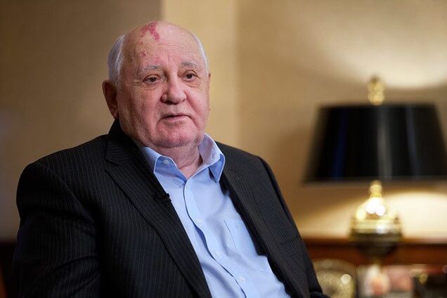  ''Обезглавливающий удар'': Горбачев предупредил Россию о новой схватке с США