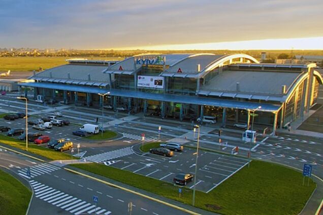 Закриття аеропорту ім. Сікорського: чому Київ не може допустити втрати своїх повітряних воріт