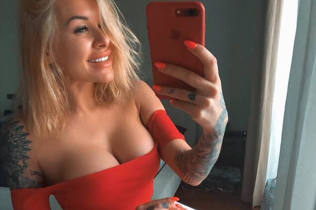 Жена экс-футболиста сборной Украины выложила в Instagram 'голое' фото