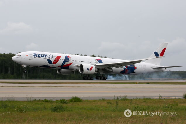 У Росії в аеропорту зіткнулися два літаки з пасажирами: перші подробиці та фото