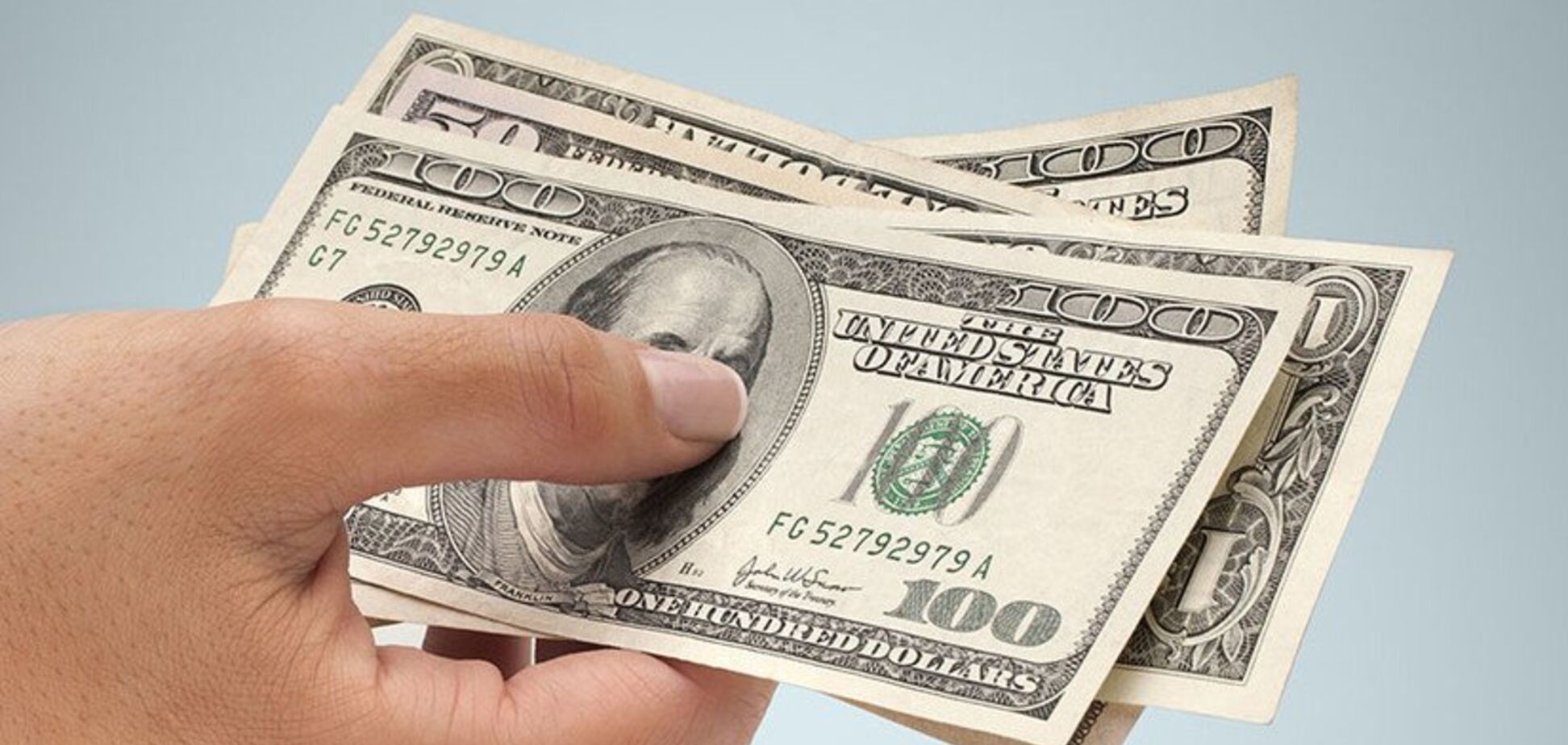Доллар упадет: в НБУ пообещали сильное укрепление гривне