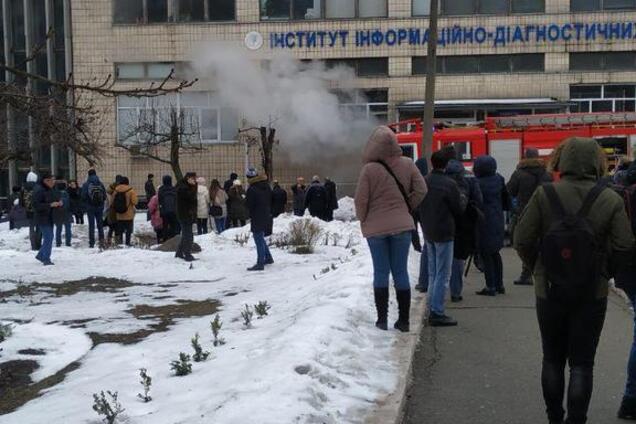 'Виходи були закриті!' У Києві загорівся відомий університет