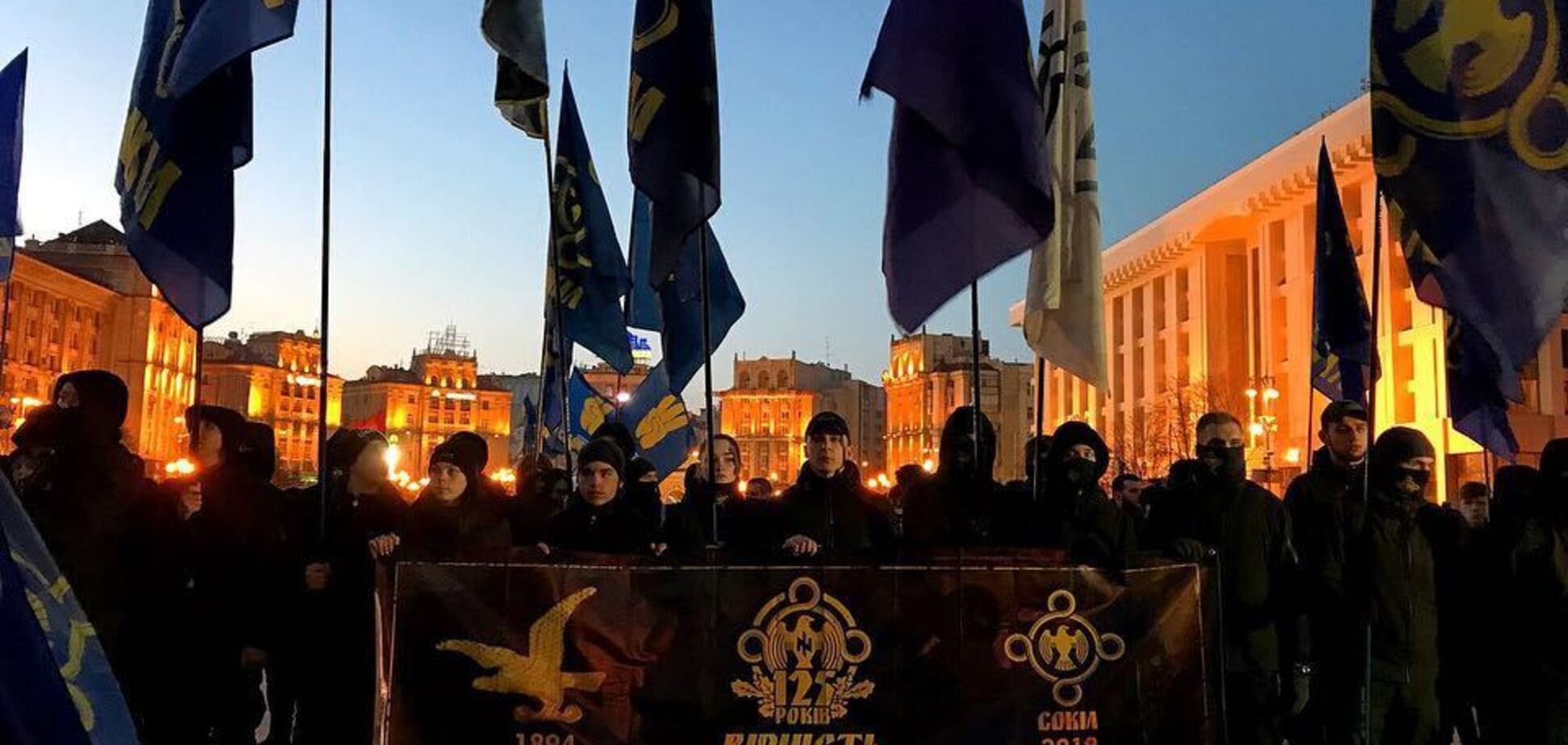 ''Ходят со стеклянными глазами!'' Шествие националистов в Киеве взбудоражило экс-регионалку