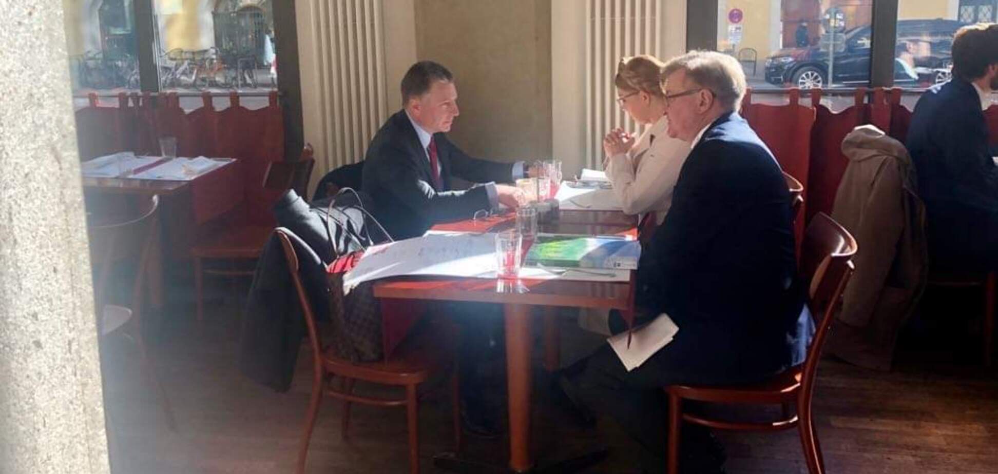 Тимошенко встретилась со спецпредставителем Госдепа США Куртом Волкером