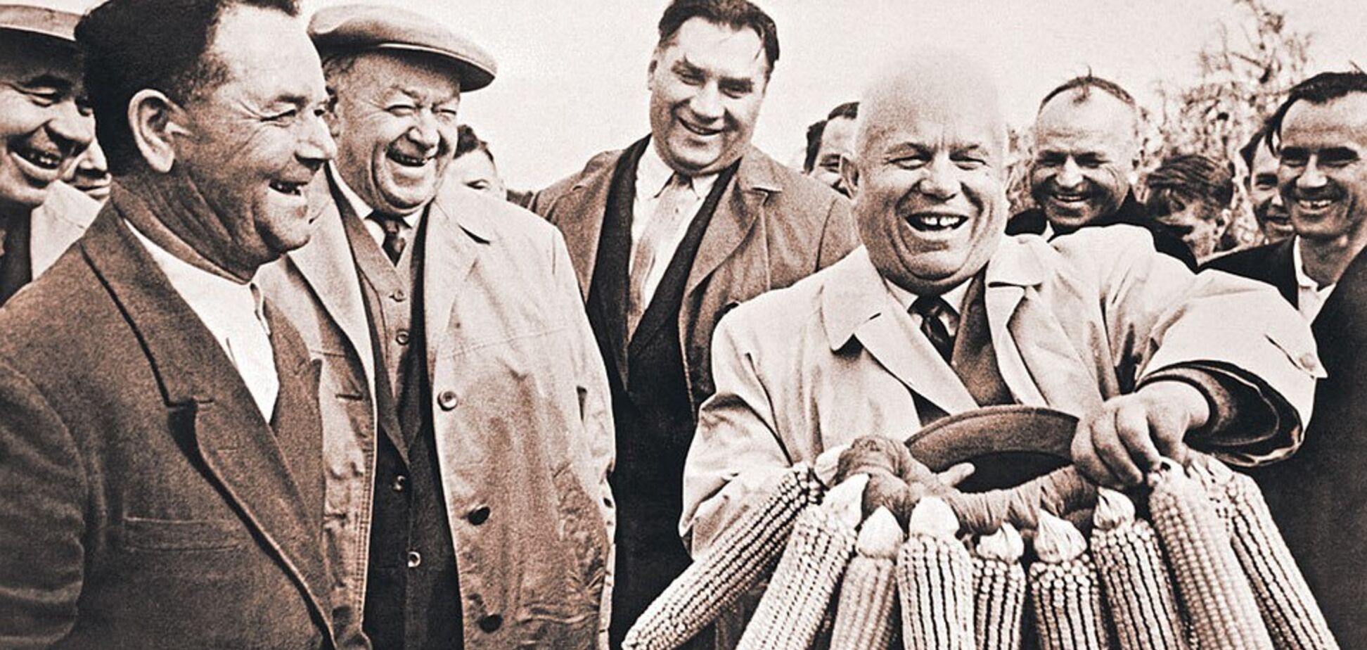 Хрущов ''зіпхнув'' Крим Україні: улюблена газета Путіна оголила цинічну правду