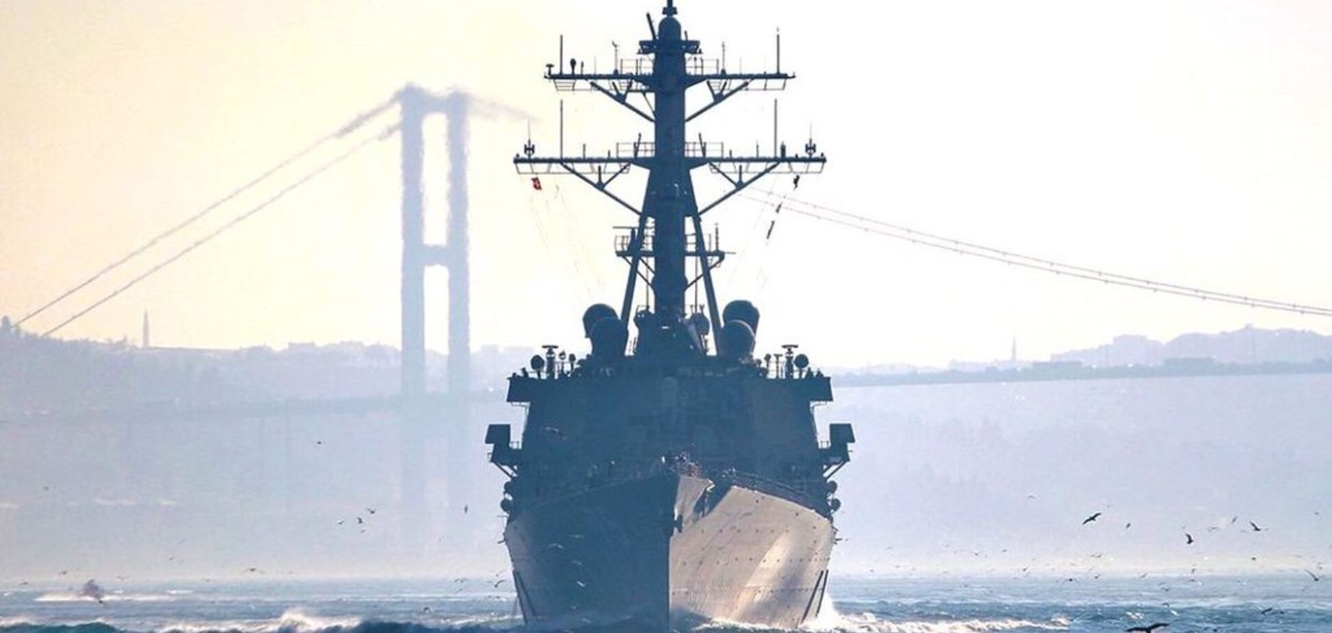 Привіт Путіну: військові кораблі НАТО зайшли в Чорне море