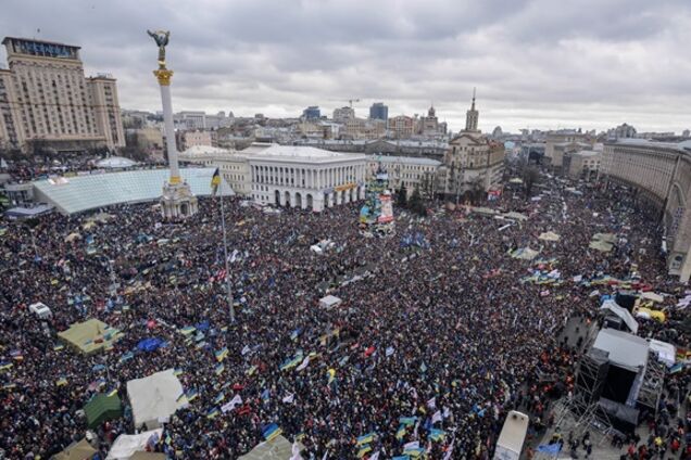 "Выиграли первую битву": Забужко рассказала о сокрушительном ударе Майдана по России