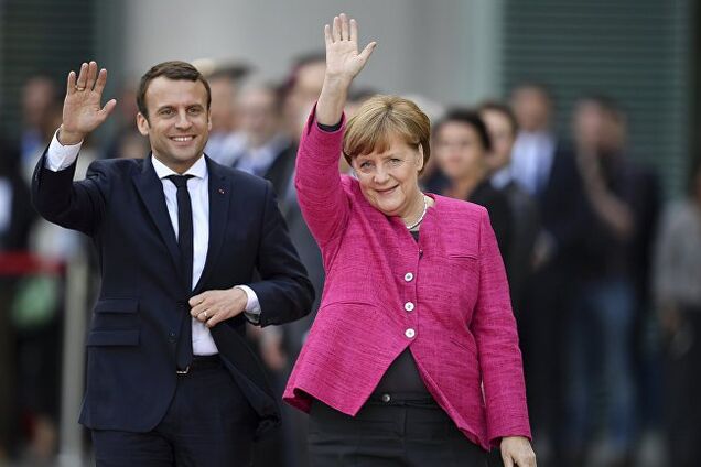 Макрон, Меркель і покійний Маккейн незаконно агітують за одного з кандидатів в президенти