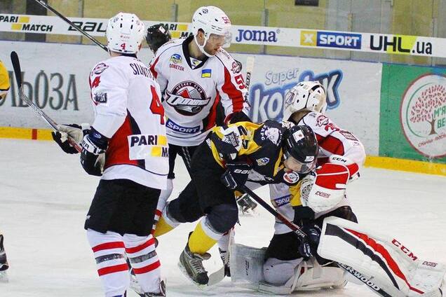 'Донбасс' разбил 'Белый Барс' и вернулся в лидеры УХЛ