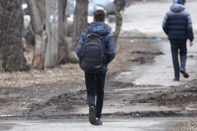 ''Іди за мною!'' В Україні на вулицях почали орудувати ''мисливці'' за дітьми